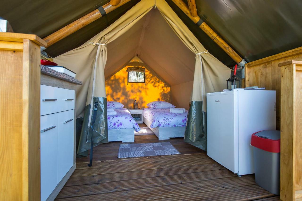 Kamp Romantik - Glamping Лабин Екстер'єр фото