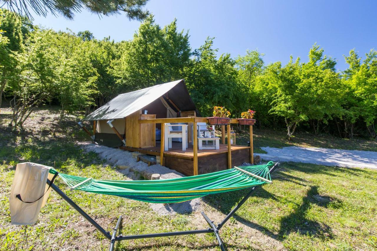 Kamp Romantik - Glamping Лабин Екстер'єр фото